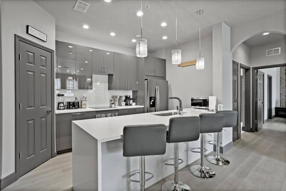 Modern Disney Condo Apartment in Windsor Hills