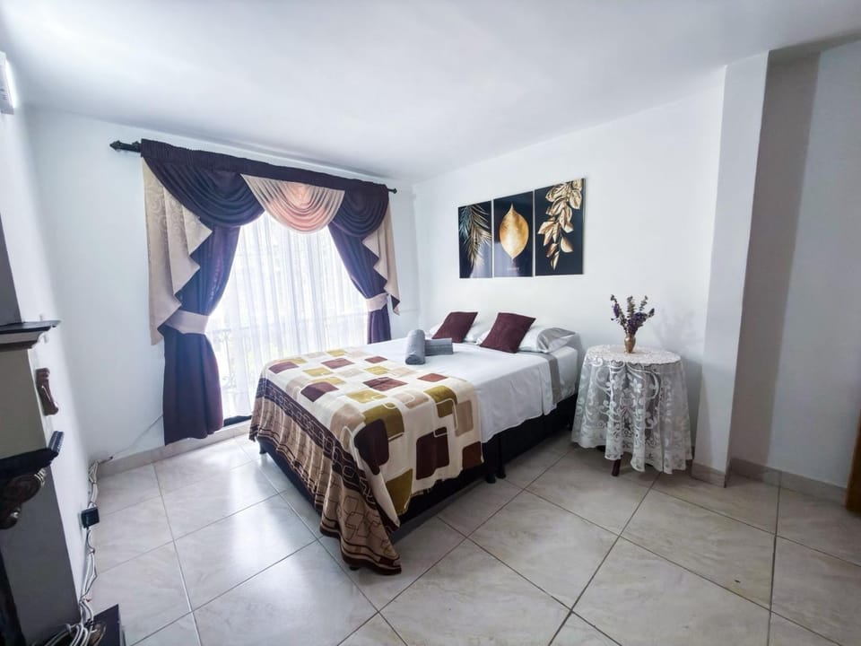 Refugio Casa Acogedora cerca del Tranvía de Ayacucho Apartment in Medellin
