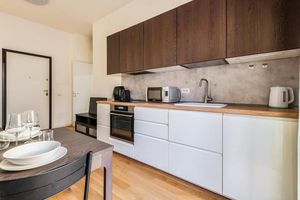 Bright Apartment-Linate 10'- Duomo 10 min Apartment in Milan