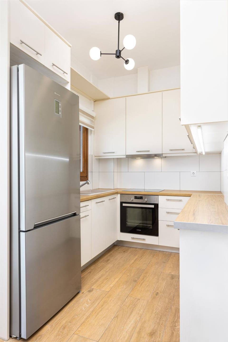 Kitchen or kitchenette, oven, stove
