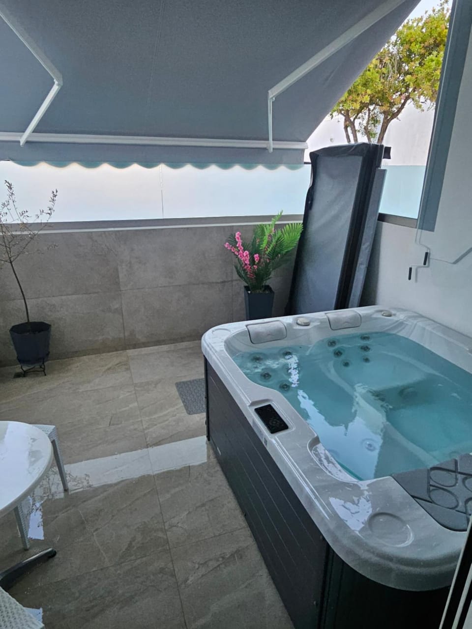 Hot Tub
