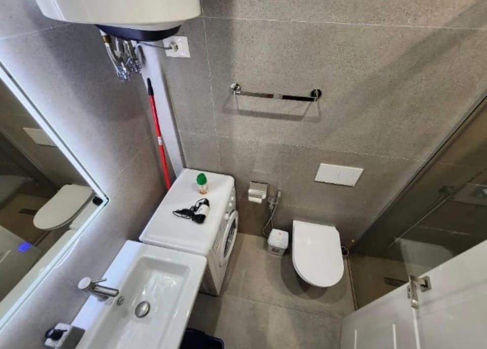 63Bs Condor Studio Apartment in Tirana
