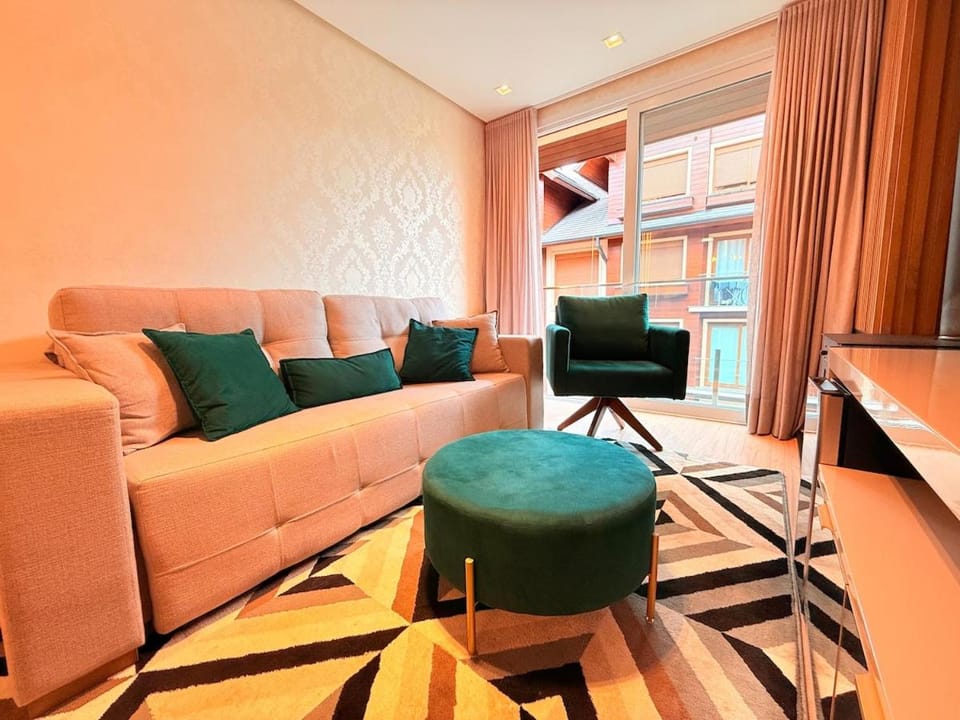 Apartamento P/ até 4 pessoas no Centro de Canela Apartment in Canela