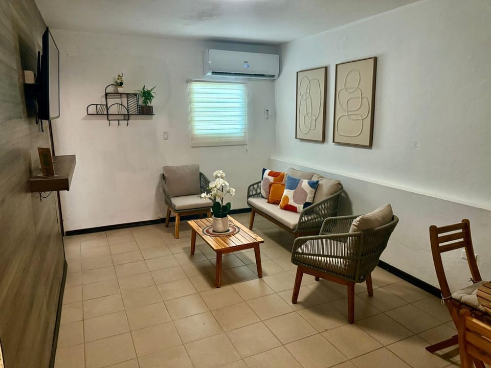 TV and multimedia, Seating area