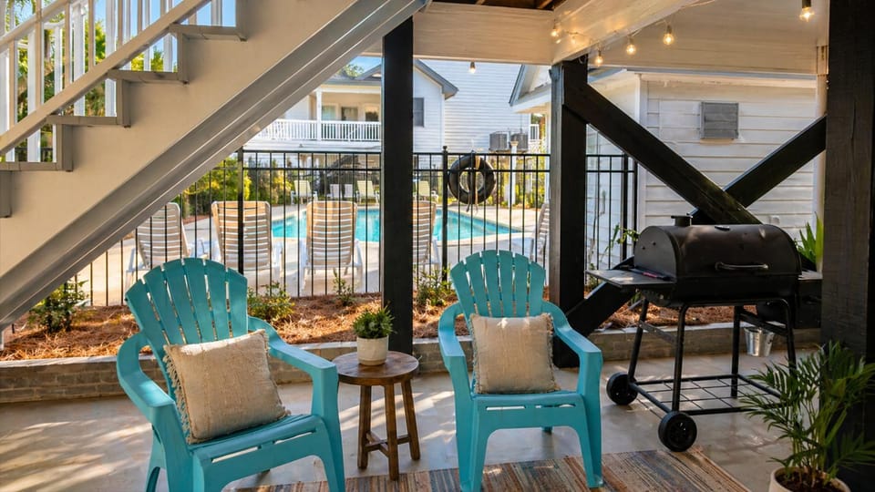 4BR 4BA - 1 Block to Surfside Beach - Pool House in Surfside Beach