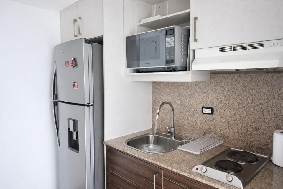 Kitchen or kitchenette, dishwasher, microwave, oven, pet friendly, stove