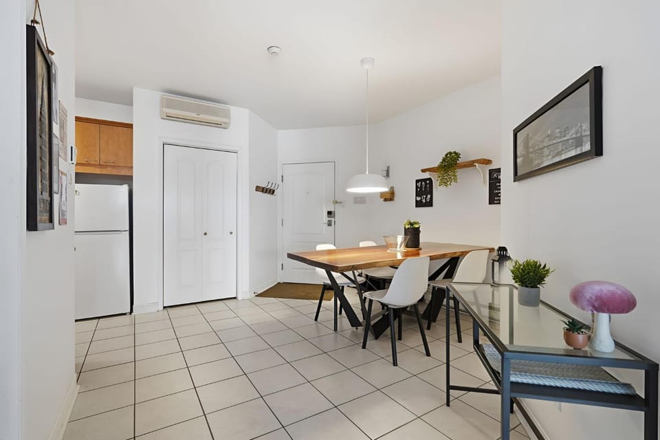 Condo St-Roch Apartment in Quebec City