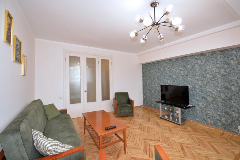Communal lounge/ TV room, TV and multimedia, Living room, Seating area