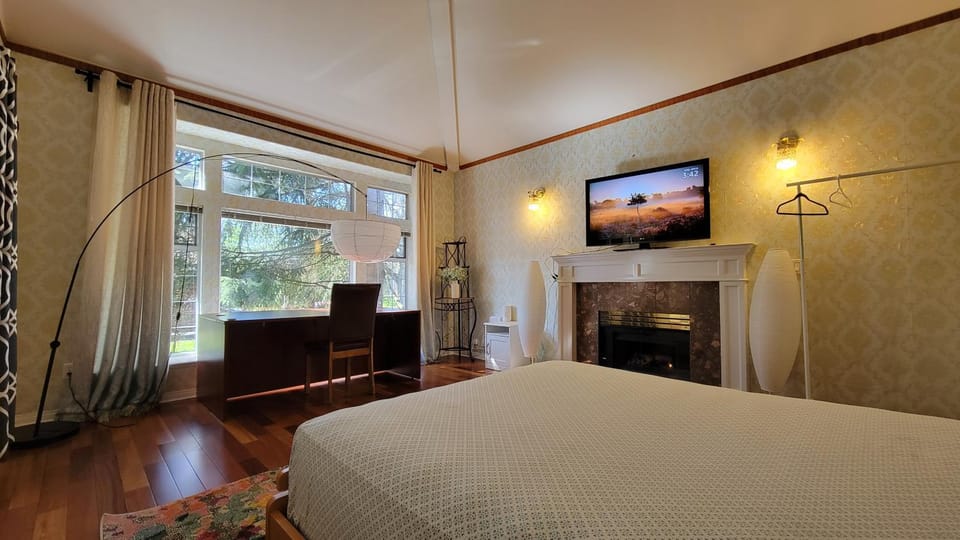 TV and multimedia, Bedroom