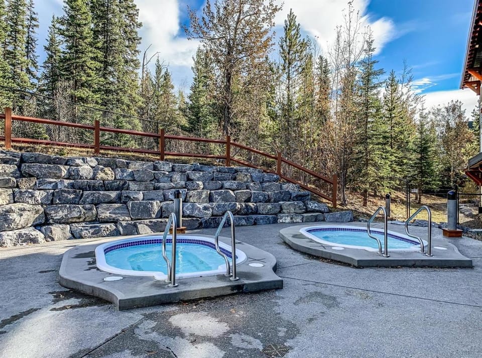 Hot Tub, View (from property/room)