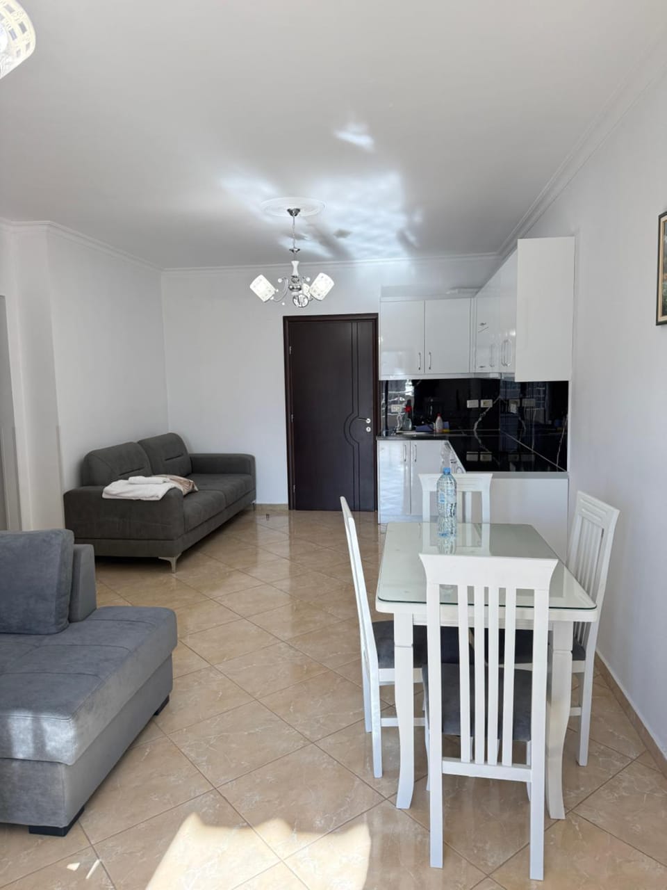 Kitchen or kitchenette, Living room, Seating area