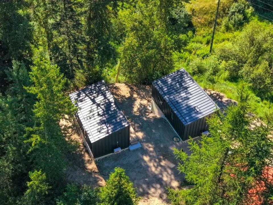 Tinwood Cabins The Climb, 3 mins to Rossland Cabin in Rossland