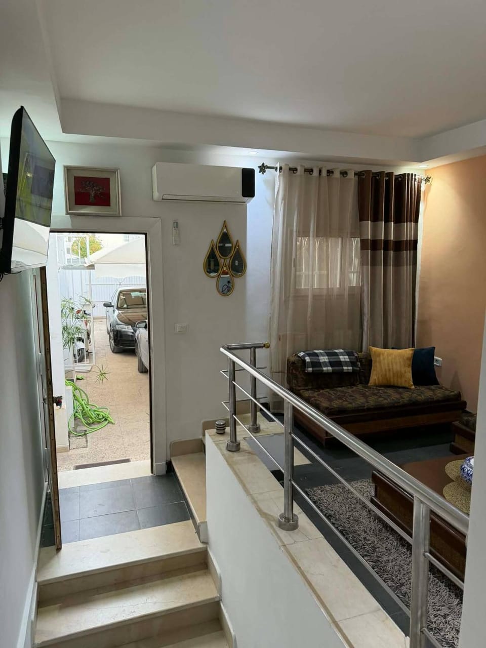 Duplex raffiné avec entrée privée Apartment in Tunis Governorate, Tunisia