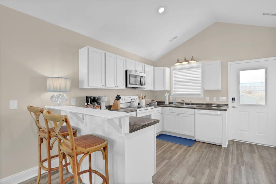 Perched on the Dune In the Heart of Surf City House in Surf City