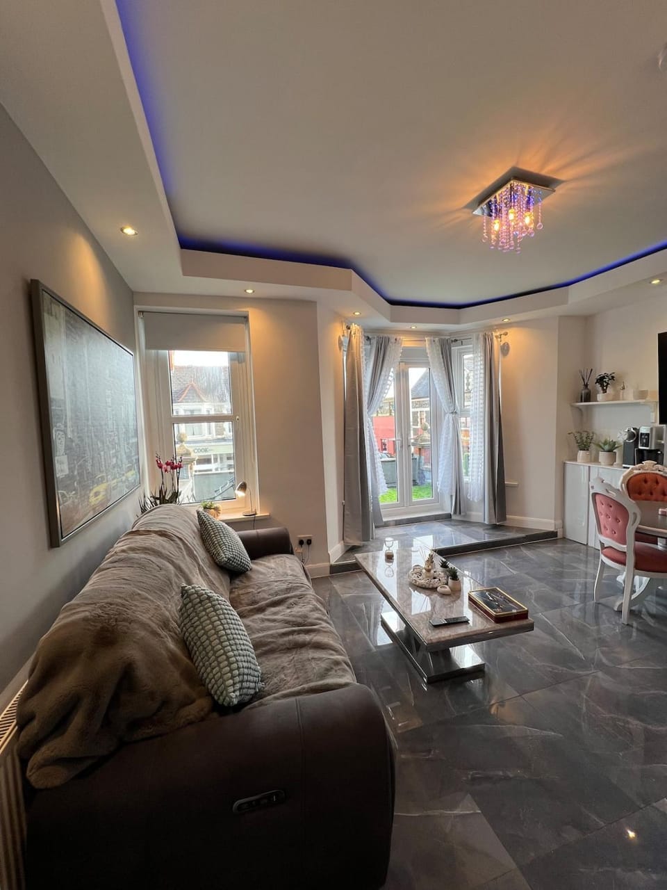 Modern 3-bedroom apartment, city centre Apartment in Cardiff