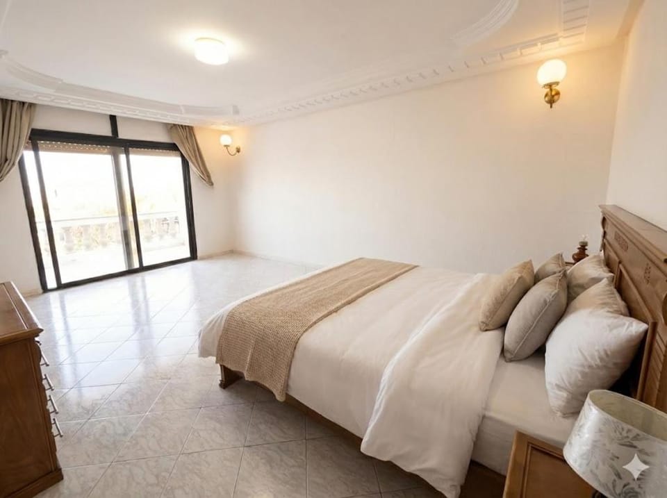 Palace with Private Pool Villa in Casablanca-Settat