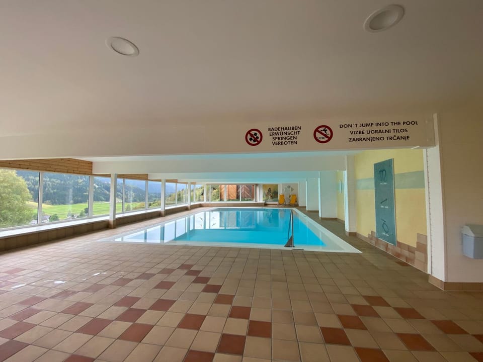 Swimming pool, Swimming pool