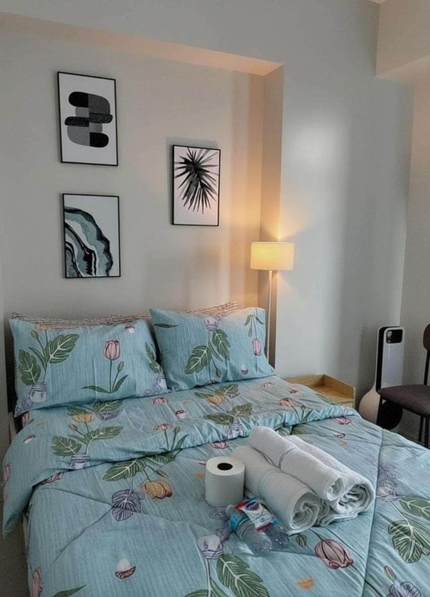 Chic Cebu Staycation - Studio Balcony with FREE WiFi and Neflix #BC6707 Apartment in Cebu City