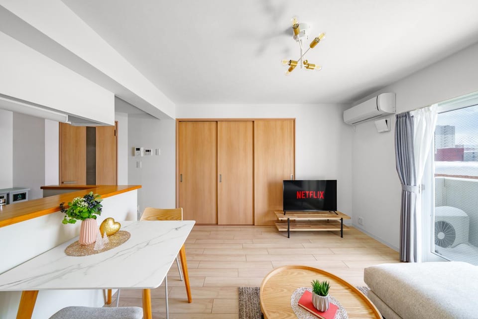 TV and multimedia, Living room, Dining area