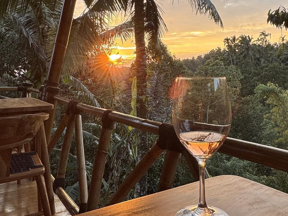 Restaurant/places to eat, Food and drinks, Dining area, Food, Sunset