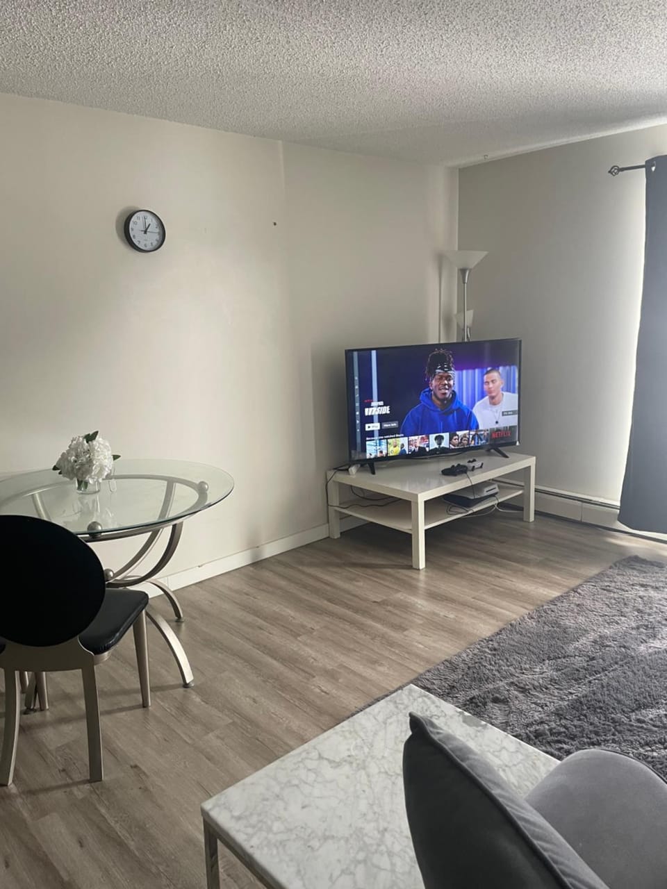Ron's Place Vacation rental in Saskatoon