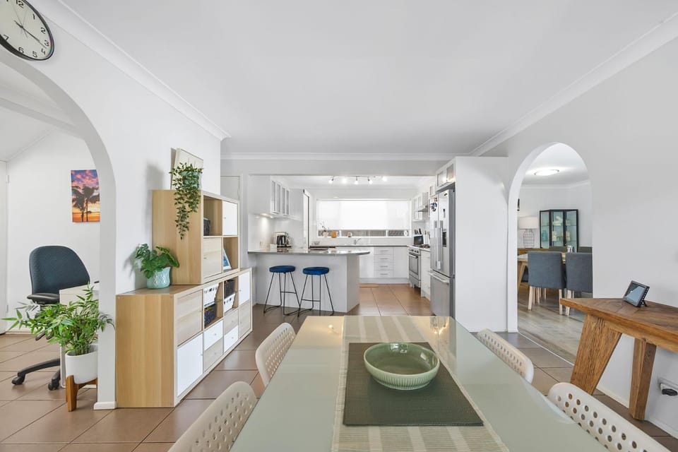 Mudcrab Manor, waterfront holidays at it's best House in Maroochydore