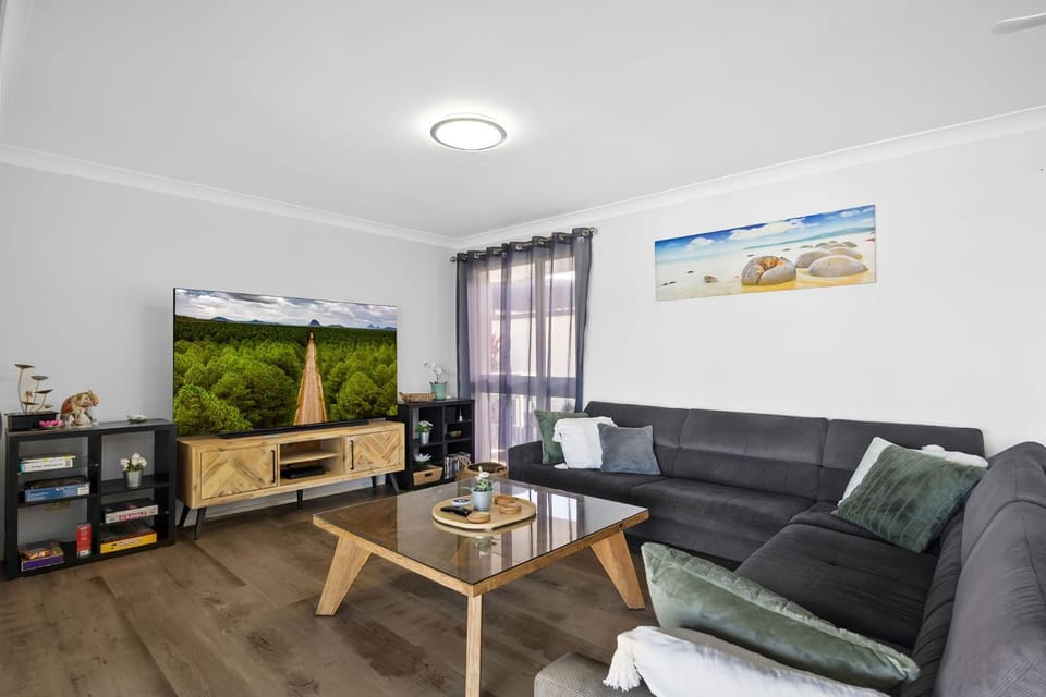 Mudcrab Manor, waterfront holidays at it's best House in Maroochydore