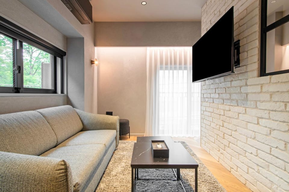 TV and multimedia, Living room, Dining area