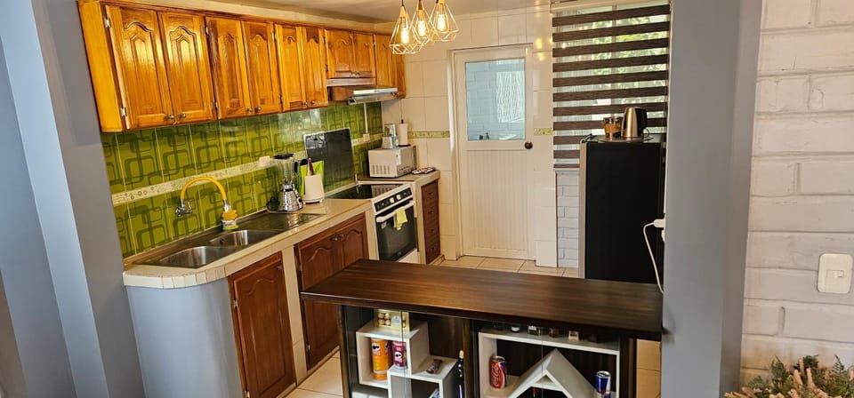 Foresta Apartment, Departamento autónomo en sector tranquilo con Netflix y Disney plus Apartment in Ibarra