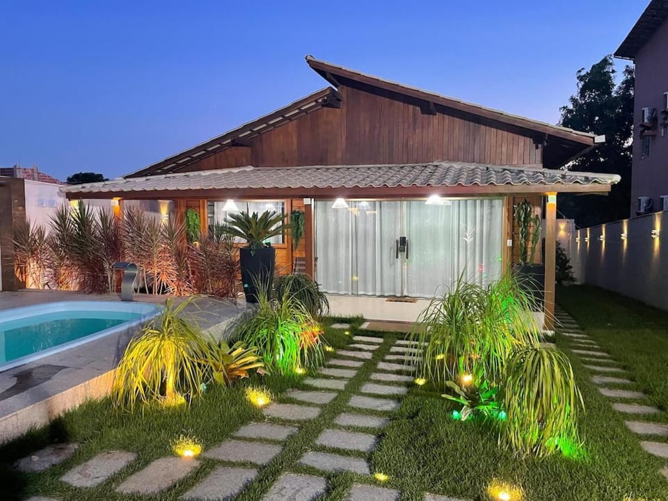 Casa de Madeira em Guarapari, Meaipe com piscina privativa e Área Gourmet House in Guarapari