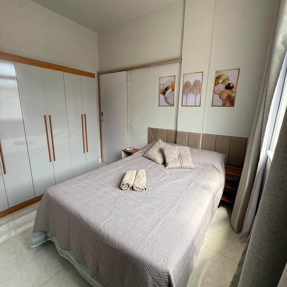 Bed, Bedroom, towels, wardrobe