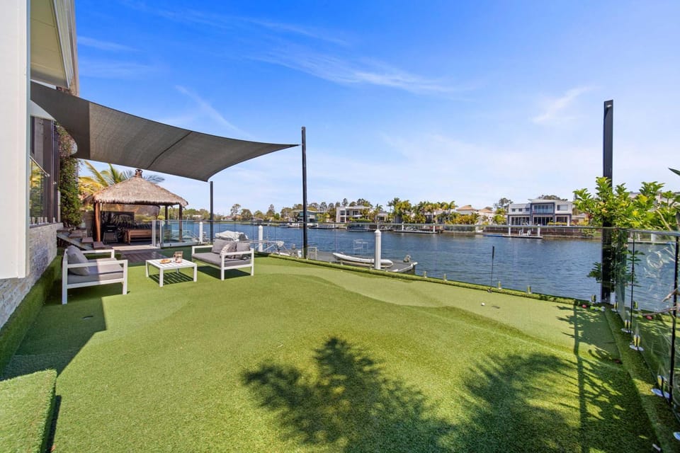 Patio, Day, Lake view, River view