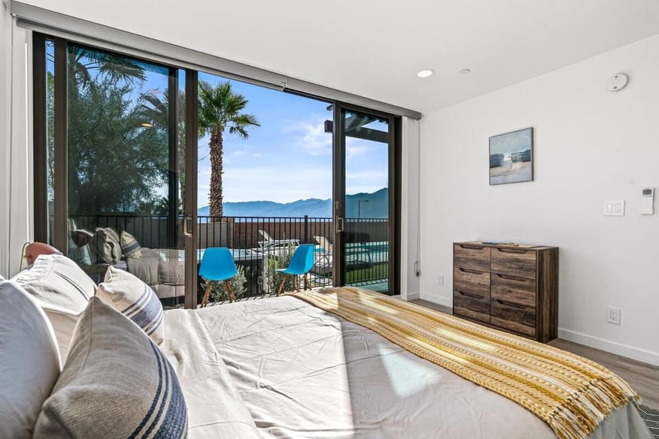 Forbes Featured 3D Home Pool, Spa, Casita Retreat Apartment in Desert Hot Springs