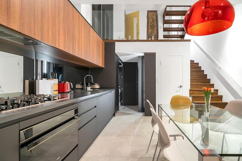 Leichhardt 3-Level Family House Near CBD House in Sydney