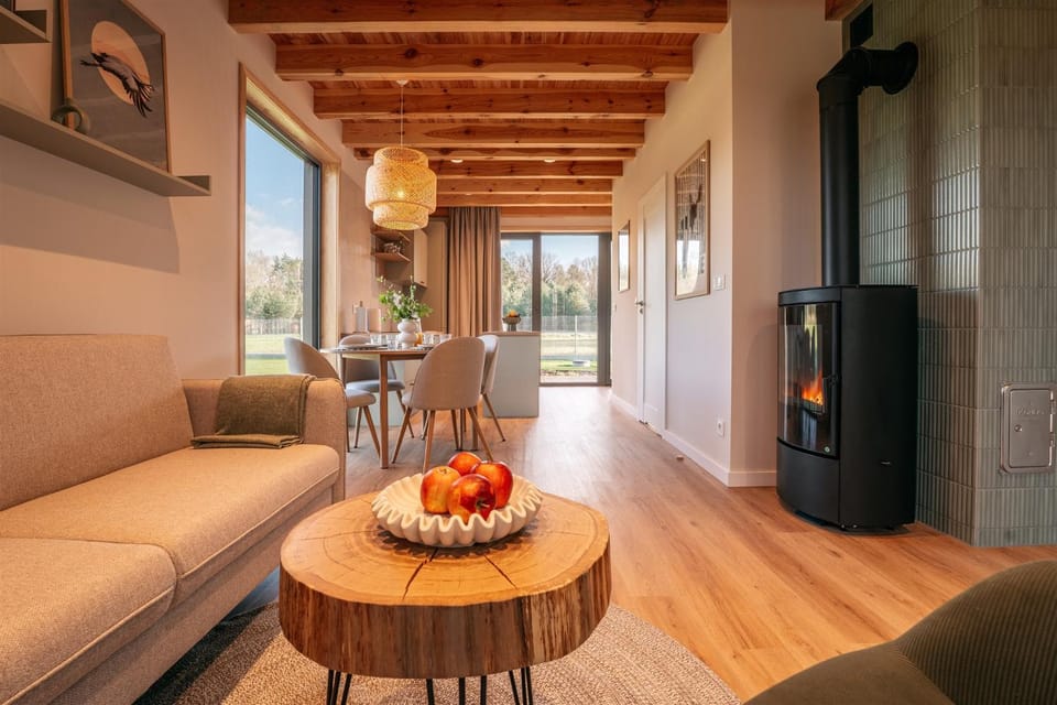 Patio, BBQ facilities, Kitchen or kitchenette, Living room, Seating area, Food, oven