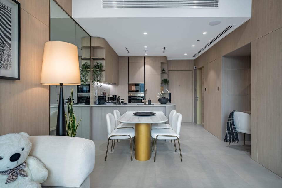 1BR Scandinavian-Style City SanctuarySkyline View Apartment in Dubai