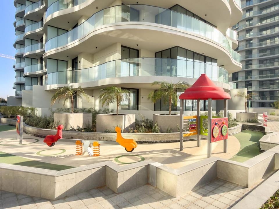 FIRST CLASS Studio Luxury Seaside Living Apartment in Ras al Khaimah
