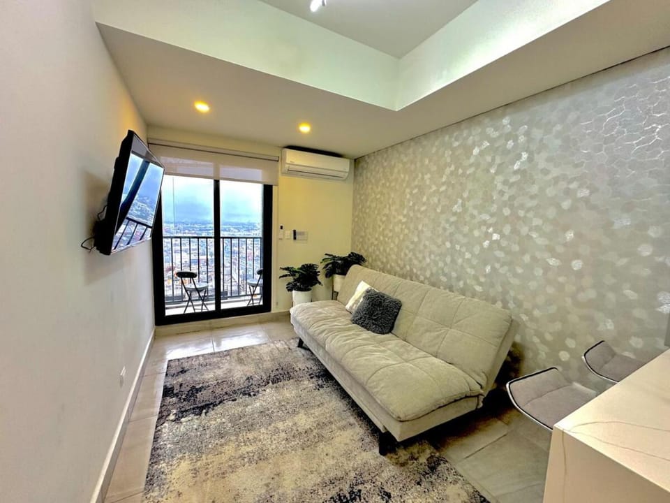 Communal lounge/ TV room, Bed, TV and multimedia, Living room, Photo of the whole room, Bedroom