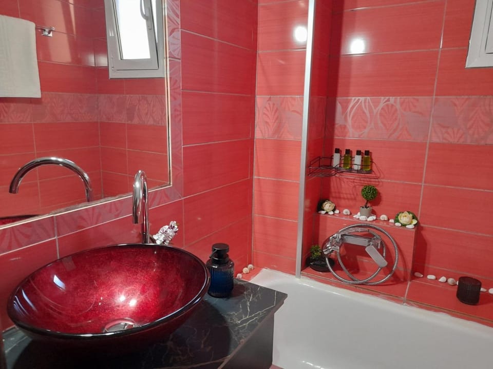 Bathroom, Bath