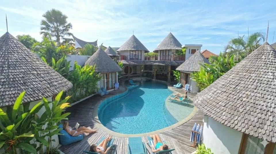 Pool view, Swimming pool