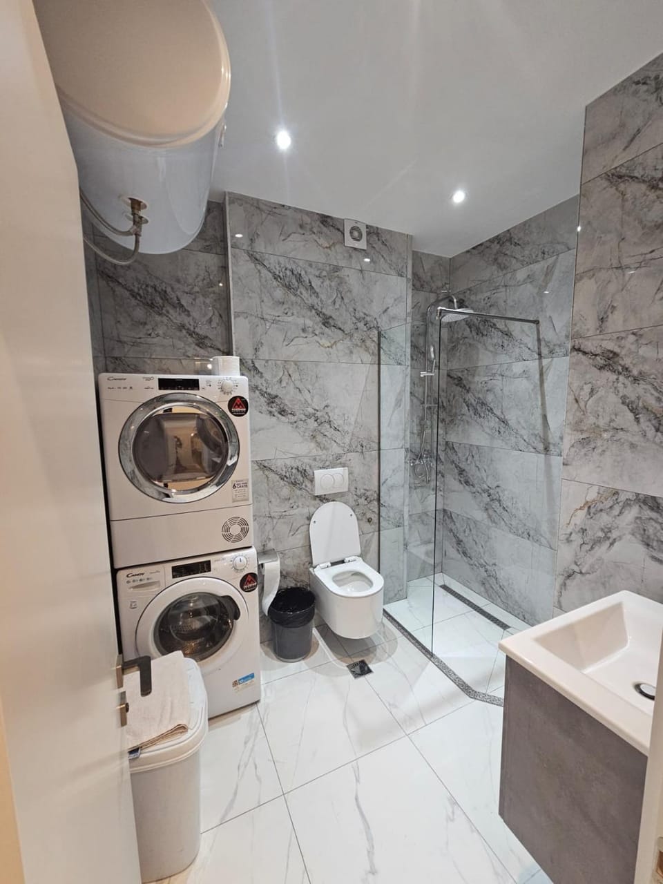Shower, Toilet, Bathroom, washing machine, dryer