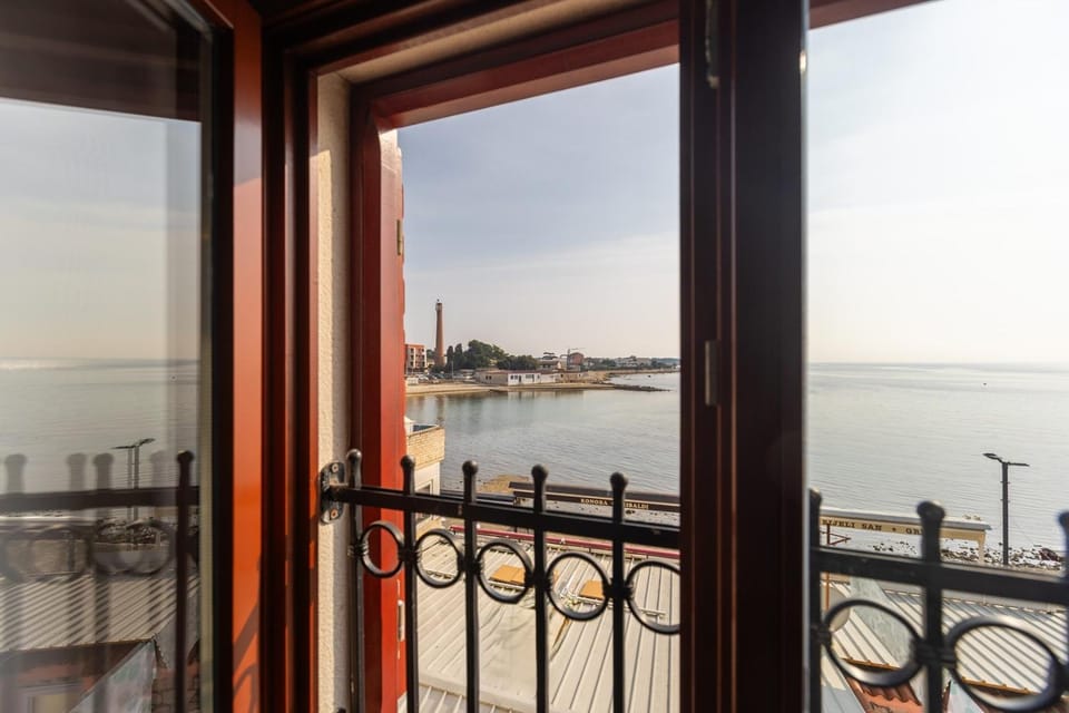 Apartment Seafront Mia Apartment in Istria County
