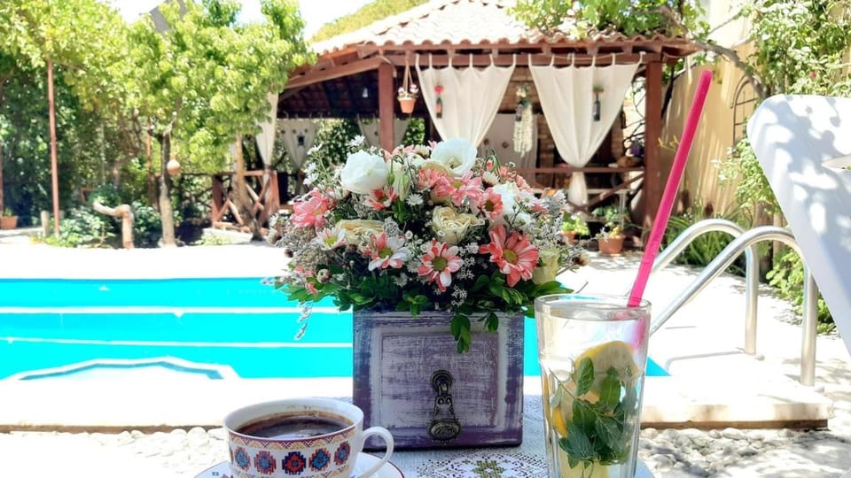 Garden view, Pool view
