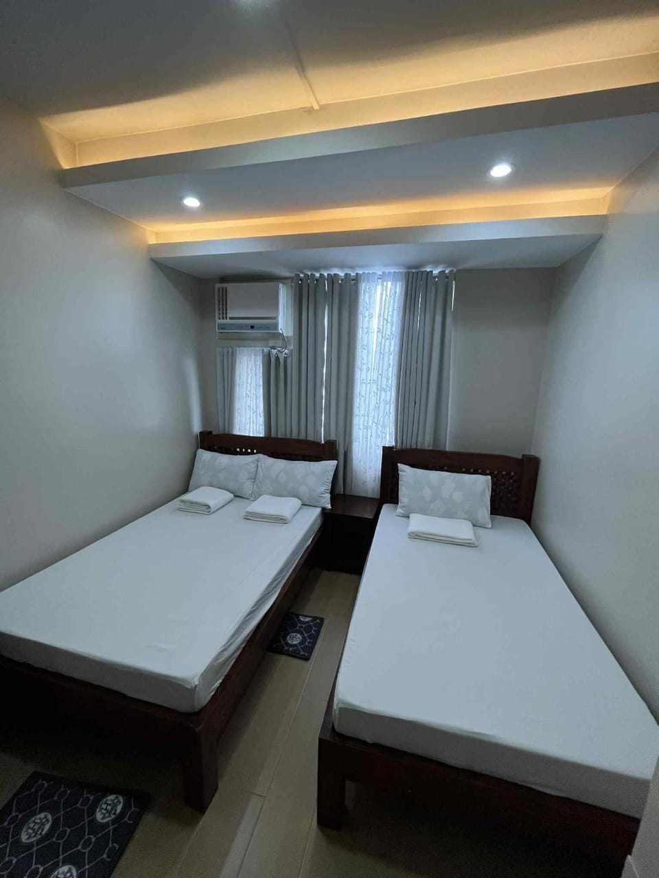 Staycation in manhattan heights tower c beside alimall cubao 5 pax Apartment in Pasig