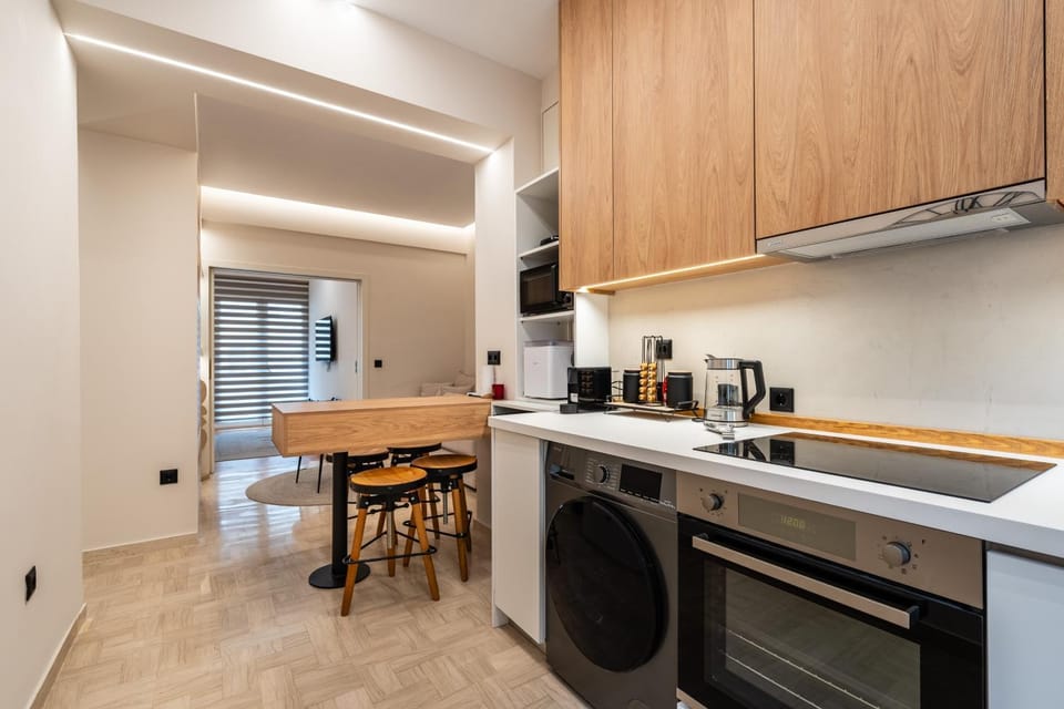 Kitchen or kitchenette, Living room