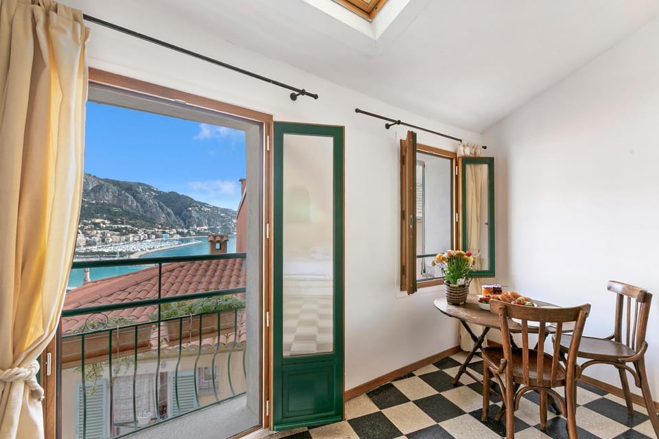 Dining area, Sea view