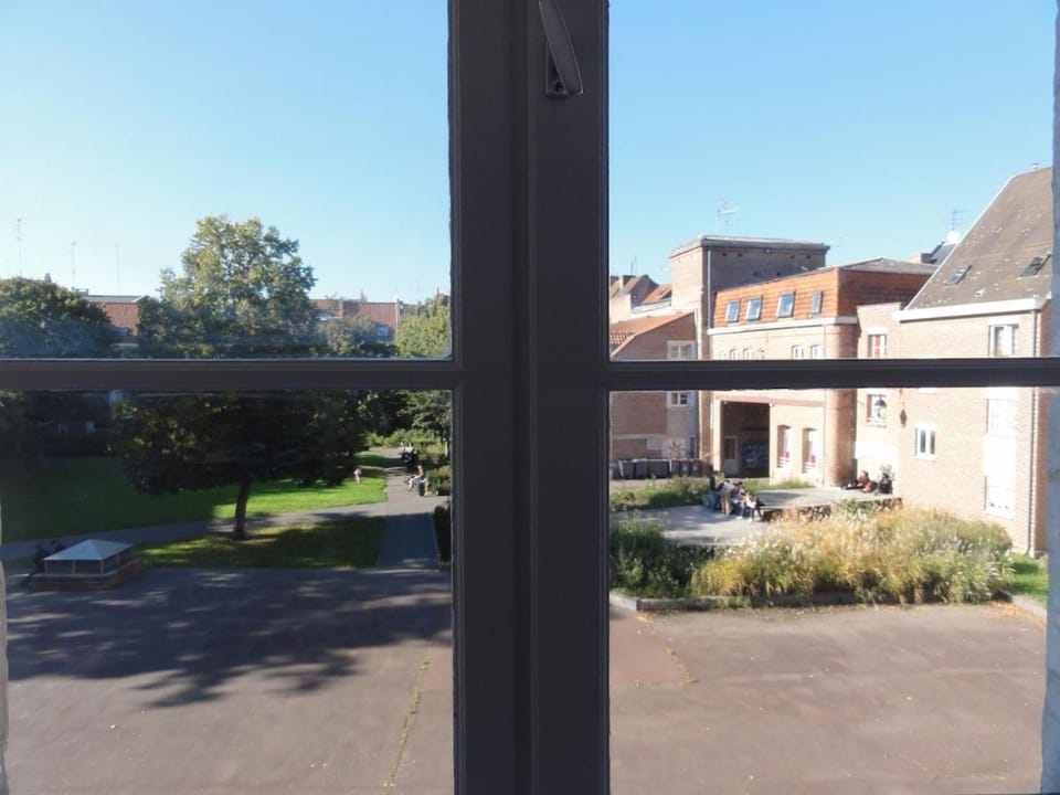 AGENCE MOMENT'APART Le Square Apartment in Lille