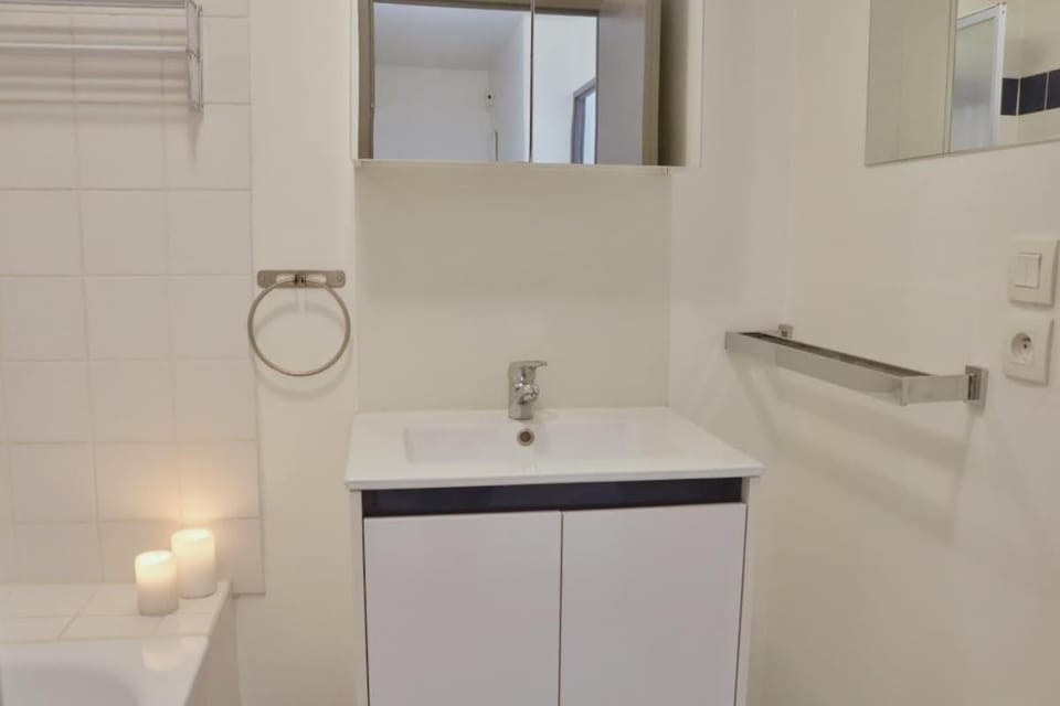 AGENCE MOMENT' APART Silver Apartment in Lille
