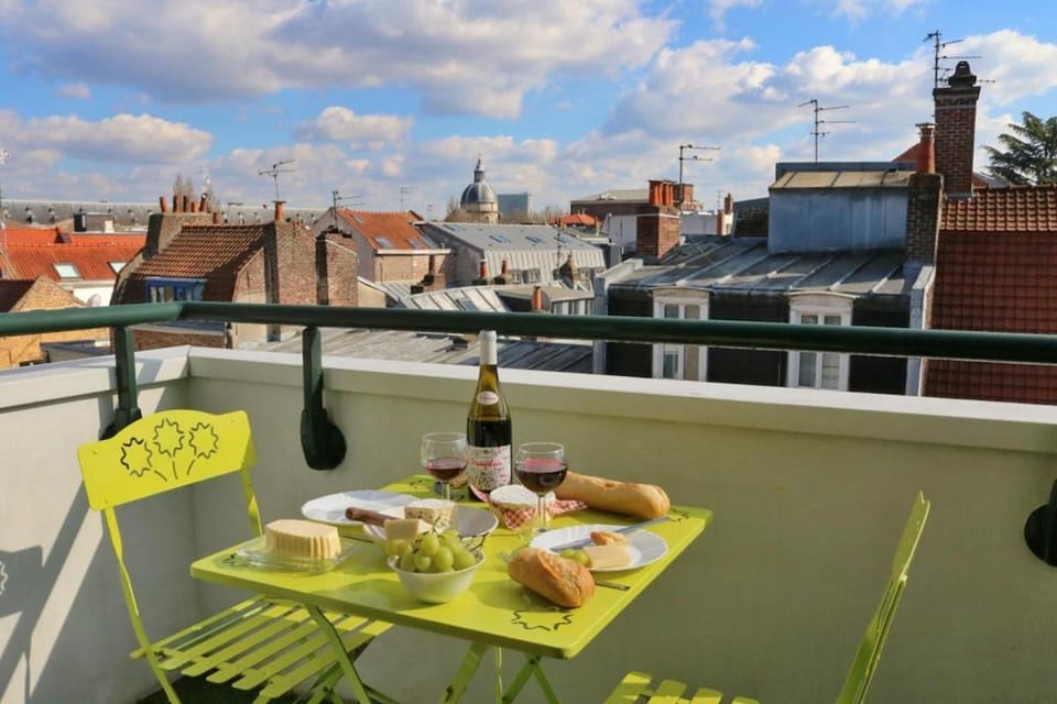 AGENCE MOMENT' APART Silver Apartment in Lille