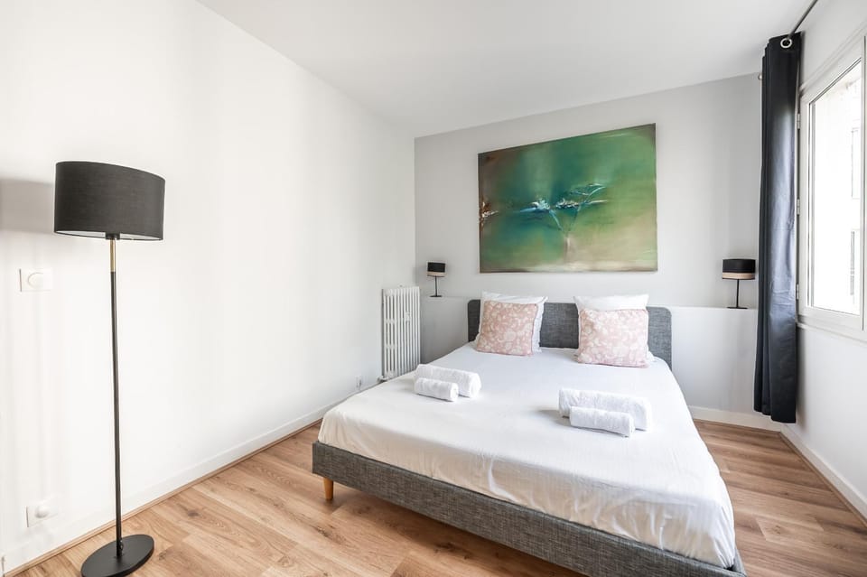 Spacious fully equipped 1-bedroom - Mobility lease Apartment in Paris